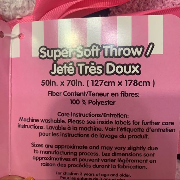 New Hello Kitty Faces Pink 50" x 70" Super Soft Throw Blanket New With Tag - Picture 7 of 9